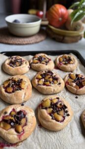 Wegańskie drożdżówki ze śliwką i czekoladą Sylwia Maksym Paliwo z Roślin3