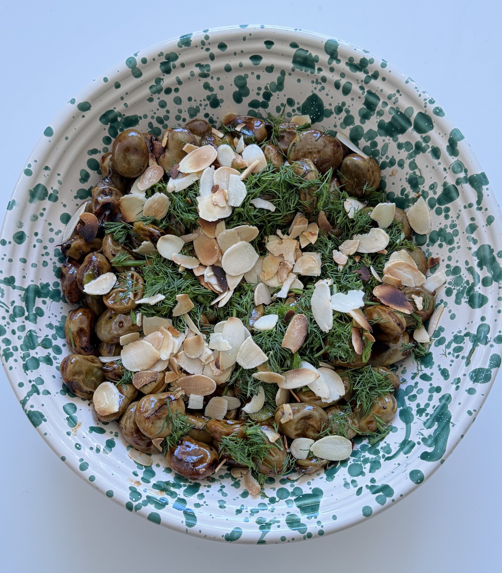 Przepis na najlepszy bób pod słońcem - bób z migdałami i koperkiem